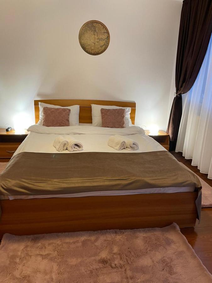 Casa Hoinarilor Bed & Breakfast บราน ภายนอก รูปภาพ